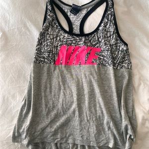 Women’s Nike tank - size XL